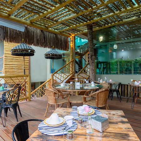 Hotel Vila Kebaya Ilhabela Esterno foto