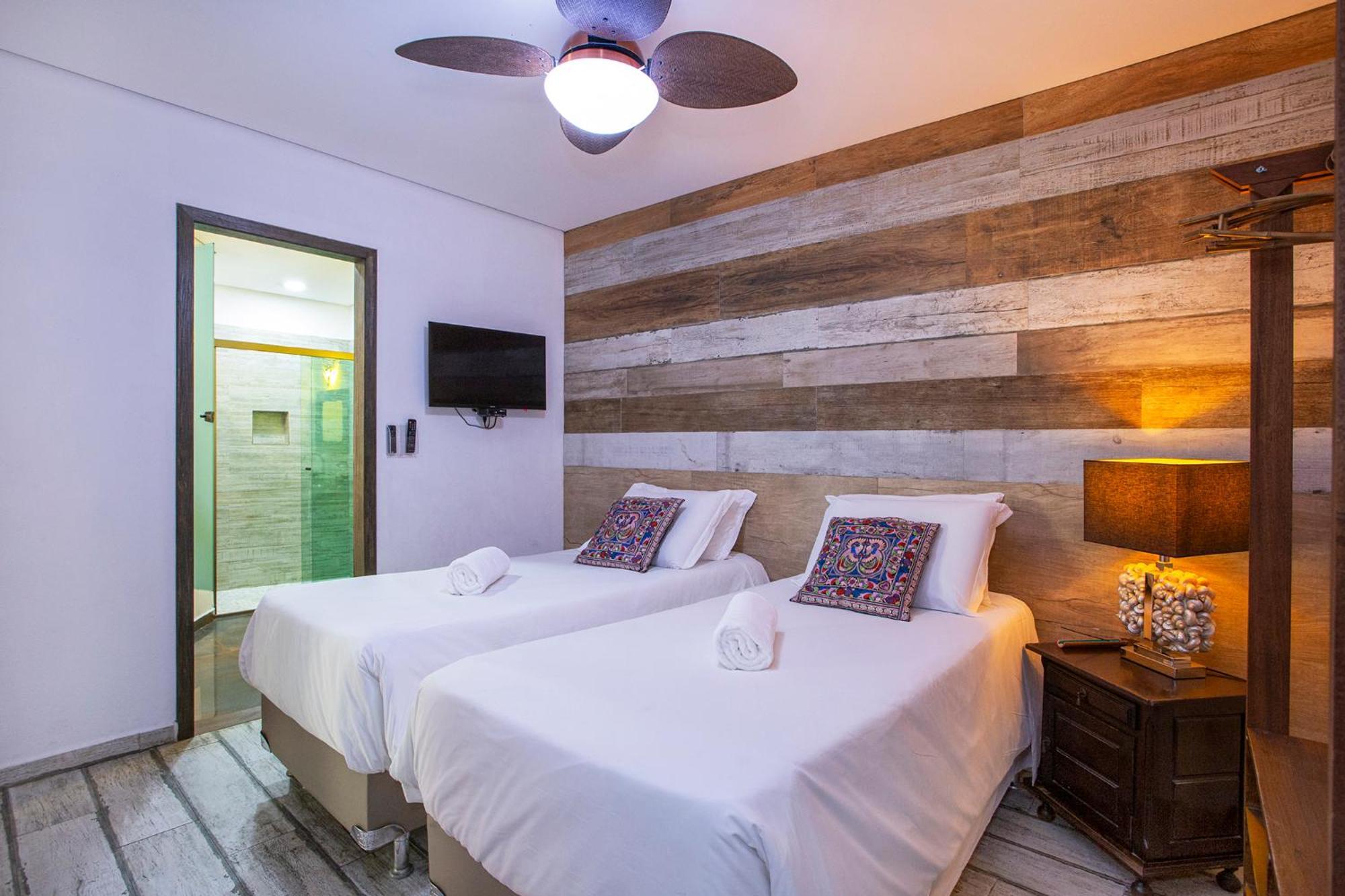 Hotel Vila Kebaya Ilhabela Esterno foto